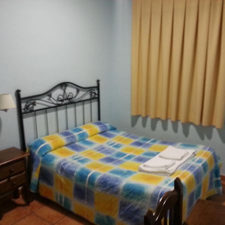 Hostal Las Tres Jotas Alcaracejos Zimmer foto