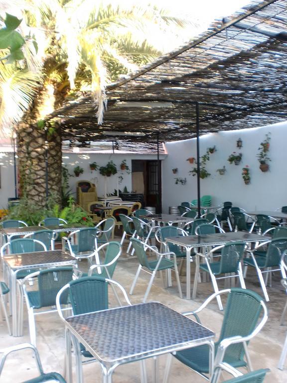 Hostal Las Tres Jotas Alcaracejos Exterior foto